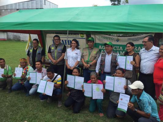 Entrega de títulos de propiedad en Yurimaguas