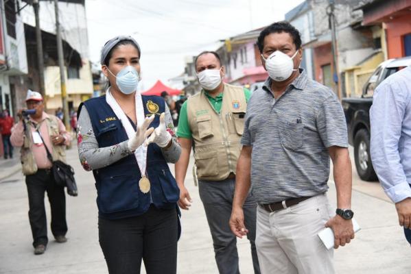 Recorrido del gobernador por calles de Iquitos Metropolitano (2)