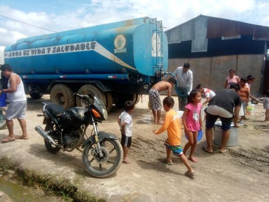 Agua potable para AAHH