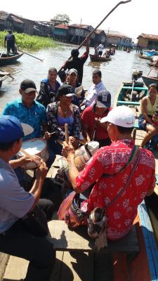 Vacaciones útiles culturales por el río Itaya