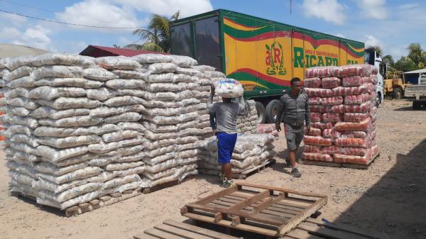 Entrega de alimentos Requena