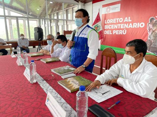 Presentación del libre Río Amazonas Loreto, gente y selva (2)