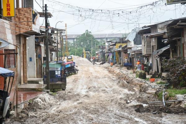 Mejoramiento de calles en Iquitos